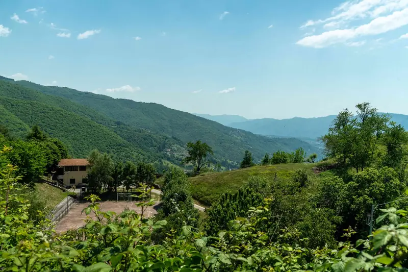 La valle vista dal borgo